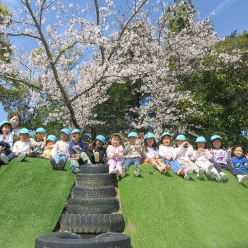園の桜でお花見を楽しんだよ♪